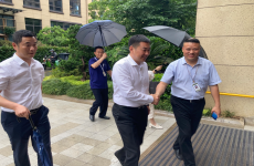 蠡園經(jīng)濟(jì)開發(fā)區(qū)黨工委王子建書記一行蒞臨公司調(diào)研指導(dǎo)